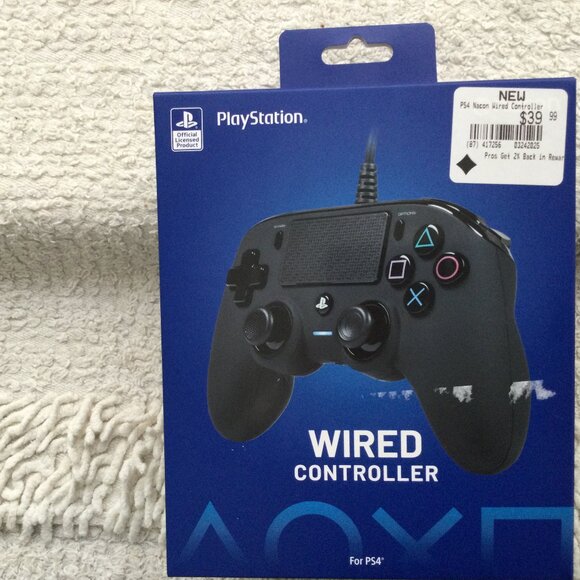 Play Station 4 Wired Controller - Picture 2 of 7